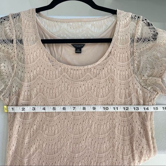 Ann Taylor Women's Blouse Top Scoop Lace Overlay Short Sleeve Fitted Beige Sz M - Picture 6 of 6